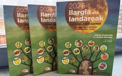 Udalak baserritarren azokak erdigunean kokatu ditu “Ilargiak eta landareak” doako agendarekin