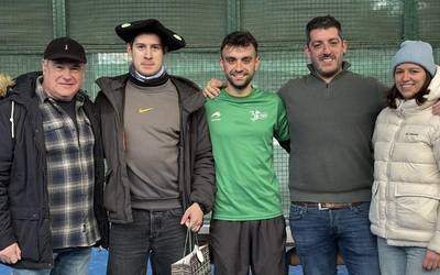 Erabaki dira Santamasetako tenis eta padel txapeldunak