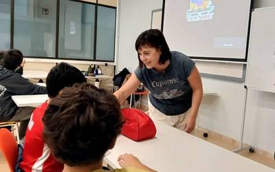 Bizilabeko gazteek emakume zientzialarien bisita jaso dute