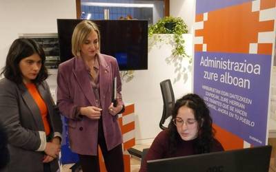 Elgoibarren KZgune proiektu pilotu bat jarri dute abian, hiriburuetako zerbitzu digitalak udalerrietara hurbiltzeko