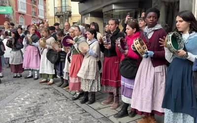 Eguraldi hotza baina giro beroa santamasetan