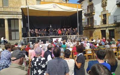 Bandaren eguberrietako kontzertu berezia