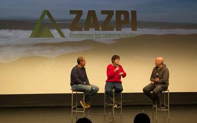 Esklerosi anizkoitzari buruzko 'Zazpi' dokumentala emanen dute ortziralean Donezteben