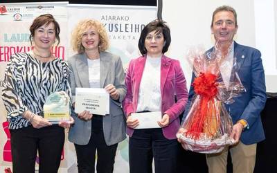 Maila handiko erakusleihoak saritu zituzten atzo Kasinoan