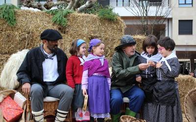 Olentzero eta Gomezagoren etorrera eta beste zenbait ekitaldi izango dira bihar, Gabon egunean