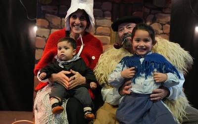 Olentzerori eta Mari Dominigiri Deban egindako ongietorria, bideoan