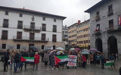 Festa giroan ere Palestina gogoan izan dute