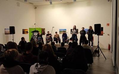 Bertsolari gazteen saioa egingo dute iluntzean