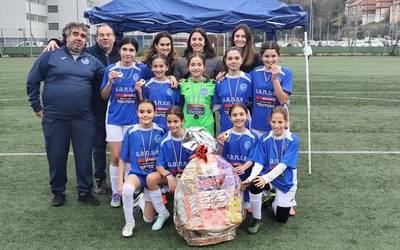 Giro polita sortu da alebin nesken Gabonetako futbol txapelketan