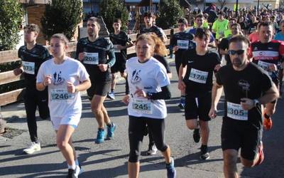 Asteartean jarriko dituzte eskuragai San Silbestrerako dortsalak, ikastolan