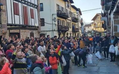 Urtea eskean eta kantuan bukatuko dute beratarrek