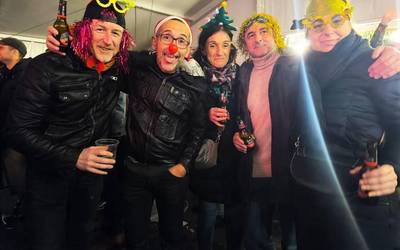 Parrandan murgilduta aldez aurretik esan diote agur urteari Urduñan