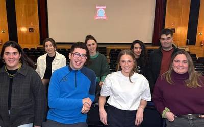 Amaia antzokia birritan bete du Txikitxu-Arrostaitzek, urteurren berezia borobiltzeko