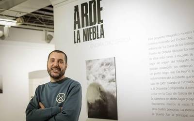 Urduñara iritsiko da Endika Diazen "Arde la niebla" erakusketa