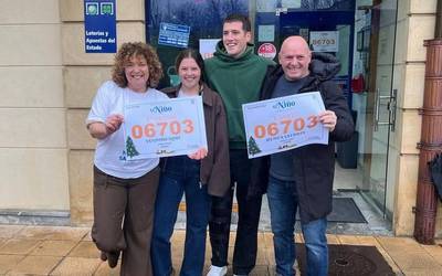 Bea Elkoro: "Ez dakigu saritutako dezimoa nork erosi duen, makinan ateratakoa izan da eta"