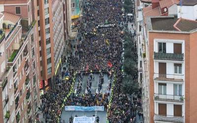 Autobusa egongo da zapatuan Bilboko manifestaziora joateko