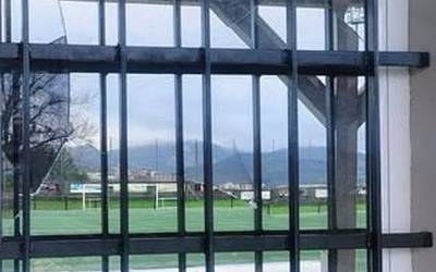 Iurretakok futbol zelaiko instalazioen kontrako sabotajea salatu du