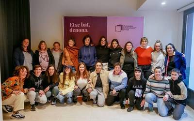 Mus txapelketa jokatuko dute ostiralean Emakumeon Etxean