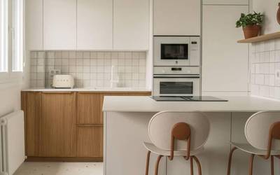 In Sukaldeak: Zure sukaldea, neurrira eta ezustekorik gabe