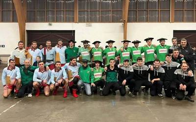 Euskal Herriko pisu astuneko sokatira txapelketa irabazi du Beti Gaztek