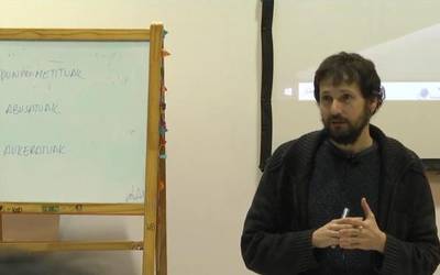 Gizarte hipermodernoa hizpide Aresketa Ikastolako Hezkuntza Jardunaldien 25. edizioan