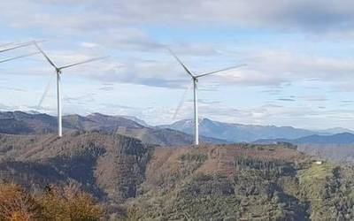 “Alegazio erraldoia" aurkeztu nahi dute Basalgoko zentral eolikoaren kontra