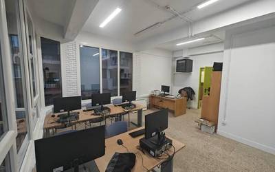 KZguneak Latzurregi kalean ireki ditu ateak, instalazio hobetuekin eta plaza gehiagorekin