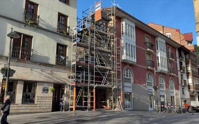 Portaloiko arkua berritzeko lanak abian dira