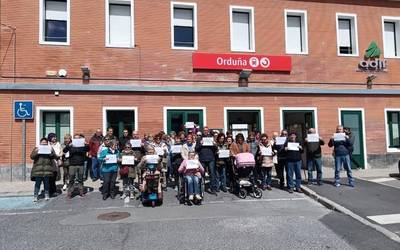 Urduñan proba pilotua egingo dute trenen eta nasen arteko altuera murrizteko eta irisgarritasuna bermatzeko