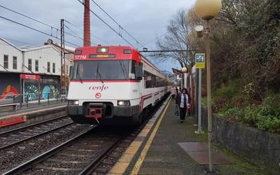 Marmotaren eguna: zerbitzu ezegokiak Aiaraldeko mugikortasunean