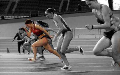 Ane Agirregomezkortak zilarrezko domina bat eskuratuta du pista estaliko denboraldian