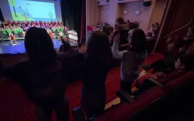 Herriko Antzokia dantzan, Xirribit ikuskizunarekin