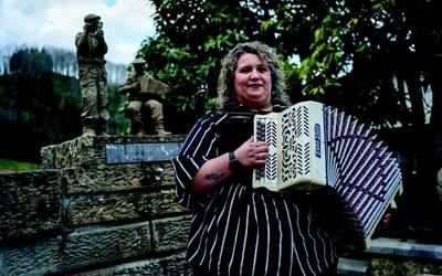 Lau musikarik jarriko dute festa igande honetan Aristerrazun