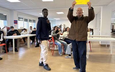 Elkartasun tonbolaren eskertza