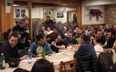 Sagardo denboraldian murgildu dira Izetan ere