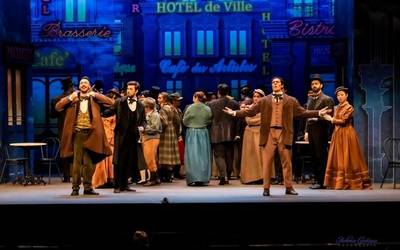 'La Boheme' opera martxoan, Arrasaten