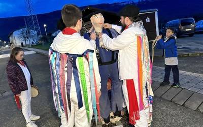 Irañetan Antxon Zarkua erreko dute