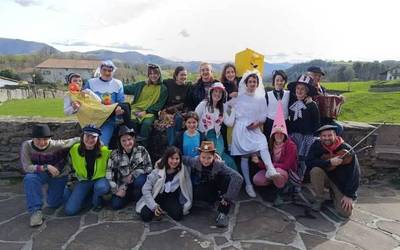 [ARGAZKIAK] Azpilkuetan ere giro ezin hobea izan dute inauteetan