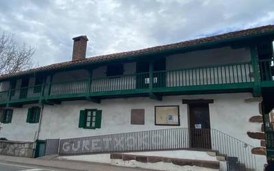 Zuzendaritza batzordea berritzeko ez ohiko batzarra deitu du Berako Gure Txokoa elkarteak