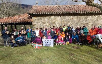 Basakoetxera igo dira Kanporamartxoa ospatzeko