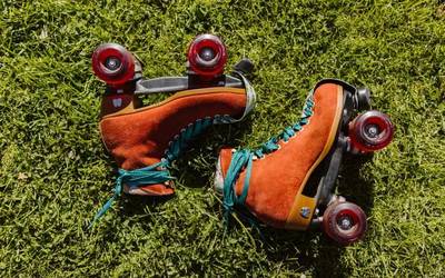 Eguenera arte eman daiteke izena familian patinatzeko hastapen ikastaroan