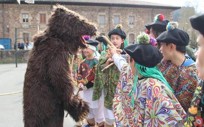 Oñatiko Inauterien historia azalduko dute eguenean, ikuskizun bidez