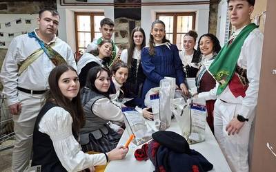 Kintoek 25.000 euro jaso dituzte