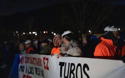 Tubos Reunidoseko kaleratzeek EAJ eta PSE-EEren arteko talka sortu dute