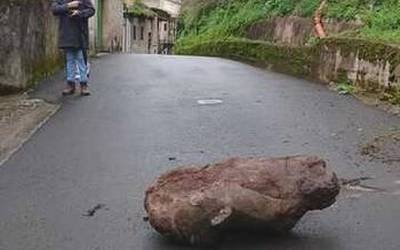 250-300 bat kiloko harritzarra jausi da Oleako aldaparen gaineko aldera