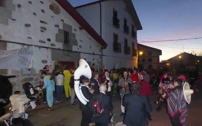 Jitomoxorroen aurretik, piñata