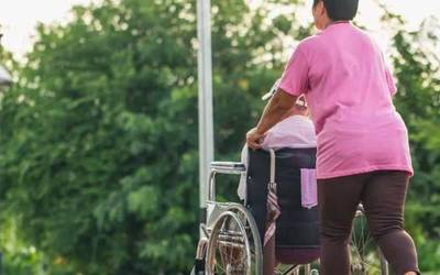 Mikel Mazkiaran (SOS Arrazakeria): “Zaintza lanetan egiturazko arrazakeria agerian geratzen da”