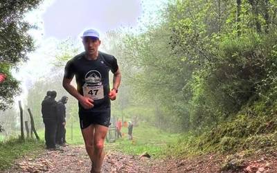Iñigo Uribarren: atletismo pistatik mendi lasterketetara