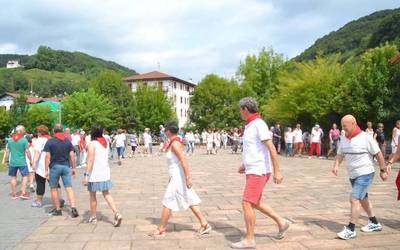 Mutxikoak dantzatuko dituzte Senperen otsailaren 15ean