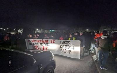 Erabateko jarraipenarekin hasi da Tubos Reunidoseko langileen bigarren greba eguna